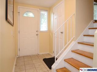 9442 Brownley Dr, Omaha, NE 68134