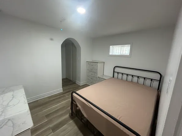 (undisclosed Address), Etobicoke, ON M9V 3W3