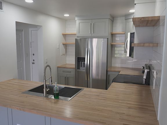 5th image of 10425 SW 112th Ave APT 215