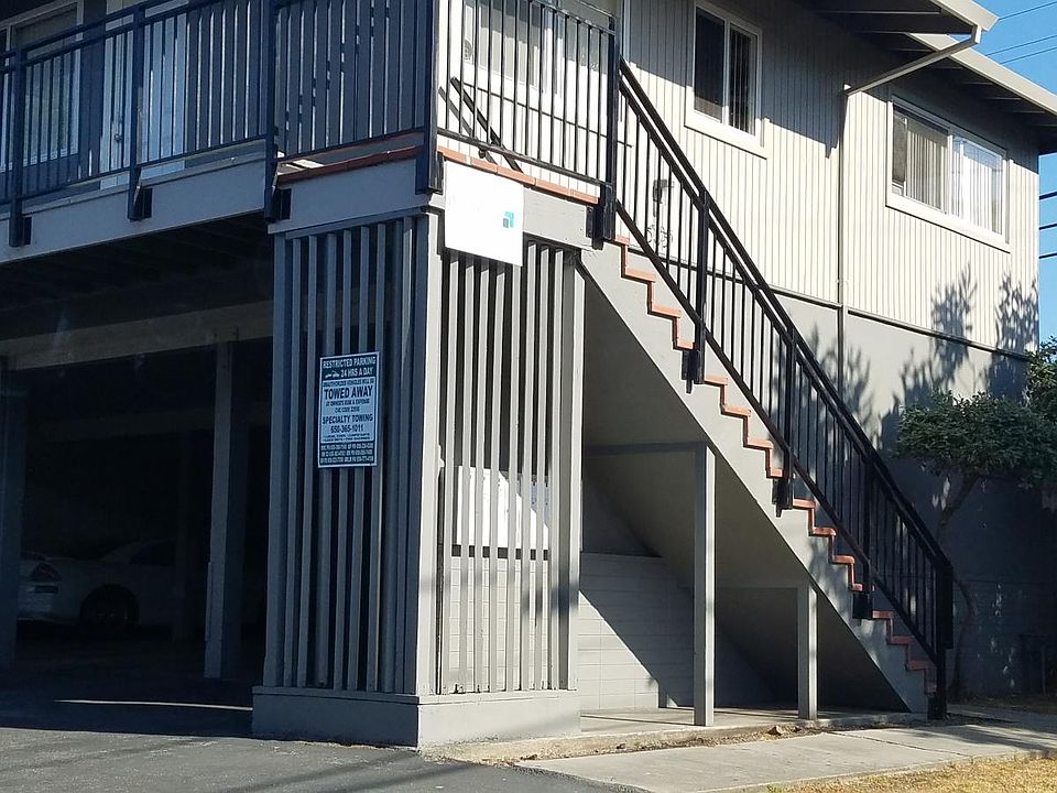 1st image of 585 Geneva Ave APT 5
