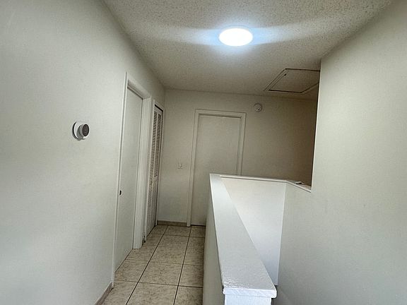5th image of 15 Silver Park Cir