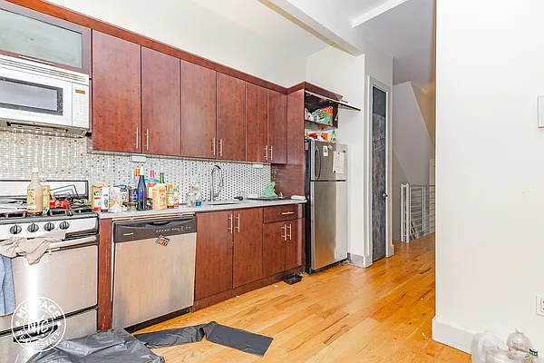 Rented by MySpaceNYC | media 1