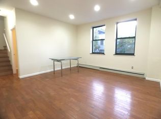 305 Roebling St APT 2C, Brooklyn, NY 11211