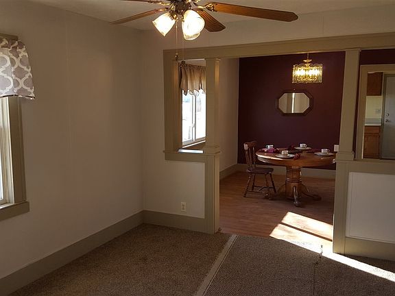 2nd image of 225 Melville St