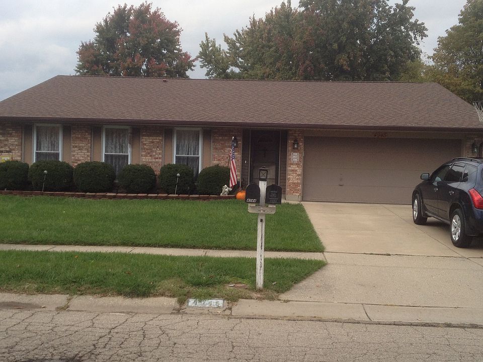 1st image of 4945 Arrowview Dr