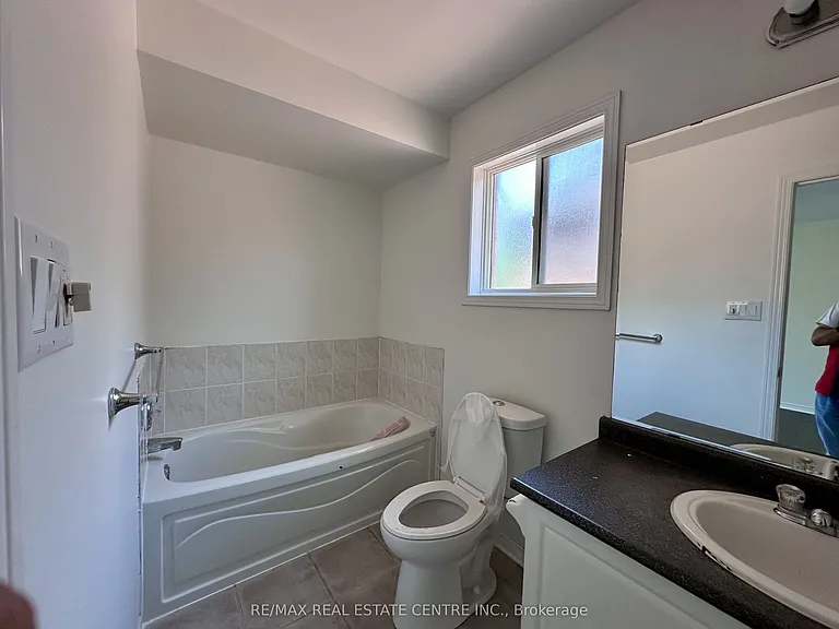 5673 Flora Dr — Photo 12