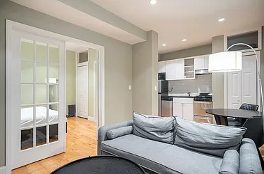 18 Avenue A, #4I