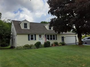 1173 Farnsworth Rd S, Rochester, NY 14623