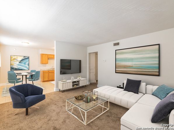 2500 Avenue E #2B, Hondo, TX 78861