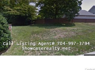 672 Vendue Pl, Charlotte, NC 28226