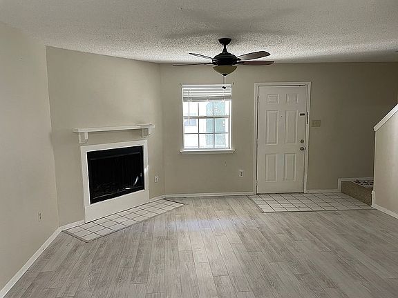2nd image of 729 Heavens Dr
