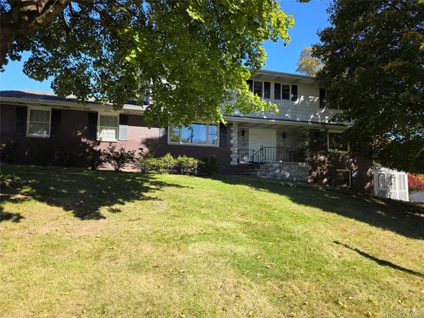 20 UNGAVA Drive, New City, NY 10956