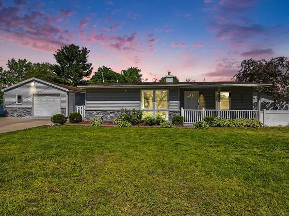 2420 Eastfield Dr, Niles, MI 49120