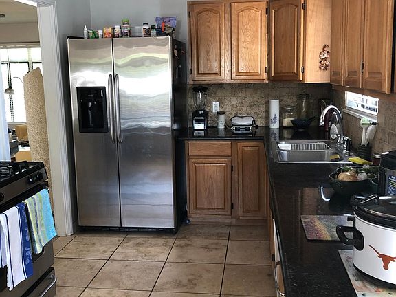 3rd image of 290 Emporia Blvd