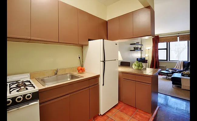 Sold by Douglas Elliman | media 23