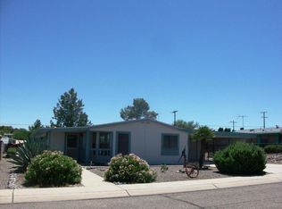 2051 W Smoketree Dr, Wickenburg, AZ 85390
