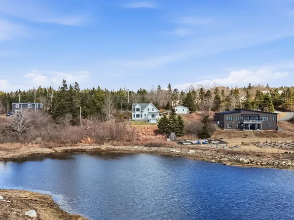 8742 Highway 7, Smiths Settlement, NS B0J 2L0