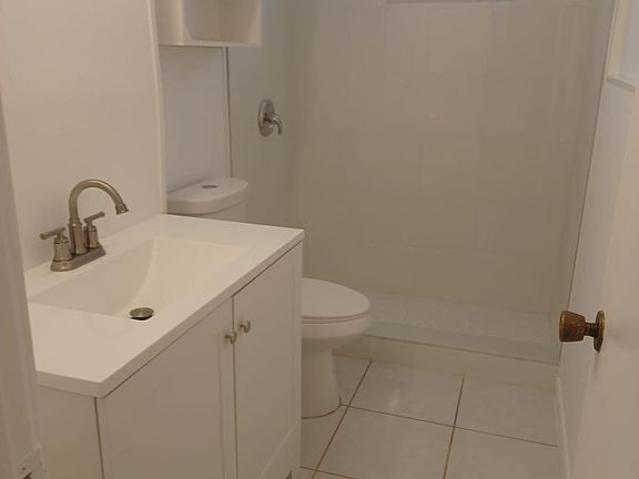 5th image of 2950 NE 201st Ter APT E107