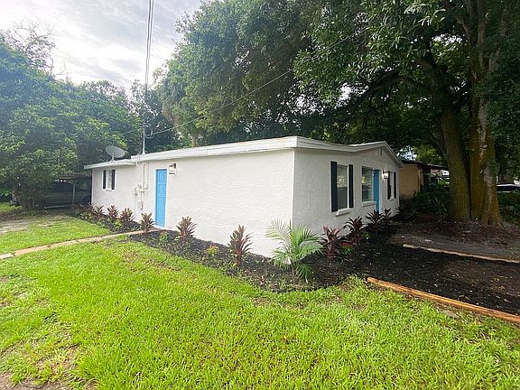 5th image of 3009 E 26th Ave