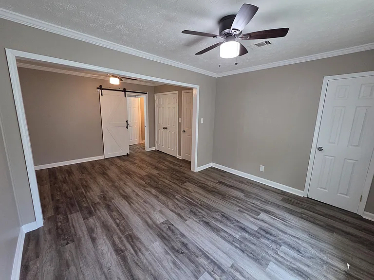 95 Ashton Ct — Photo 53