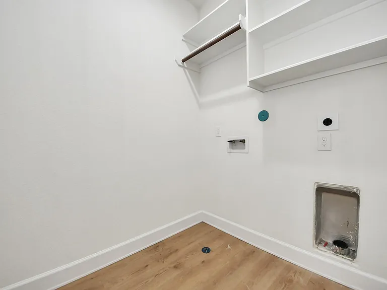 8324 Corinth St — Photo 26