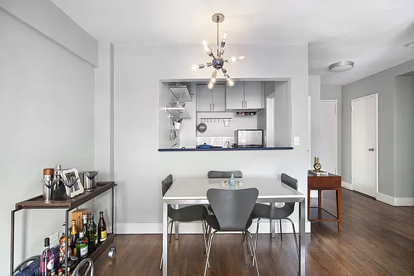 Sold by Compass | media 9