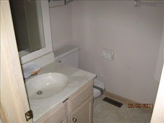 5th image of 4832 Pleasant Woods Ct