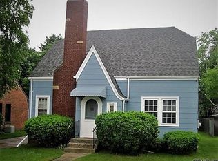 1110 Fairmont Ln, Manitowoc, WI 54220