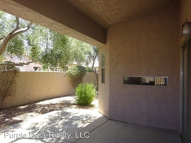 1st image of 1589 E Brenda Dr