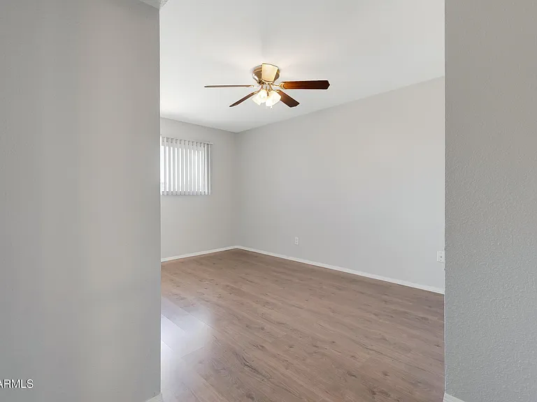 1627 E Fremont Dr — Photo 21