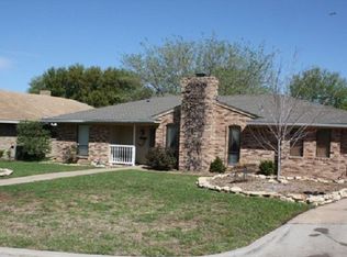 157 Creek Courts Dr, Trophy Club, TX 76262