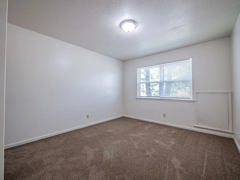 Campus View Apartments — Photo 88