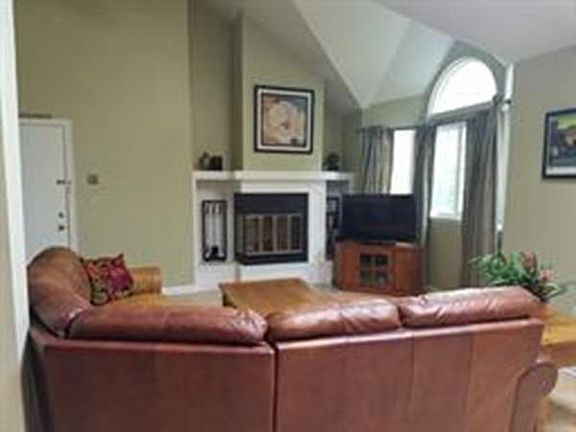4th image of 206 Tall Oaks Dr Unit H