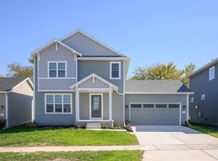2521 Clover Point, Fitchburg, WI 53711
