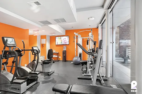 Rented by REZI | media 55