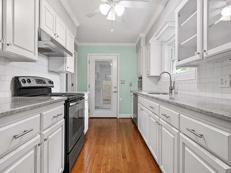 3443 Shadowlawn Dr — Photo 13