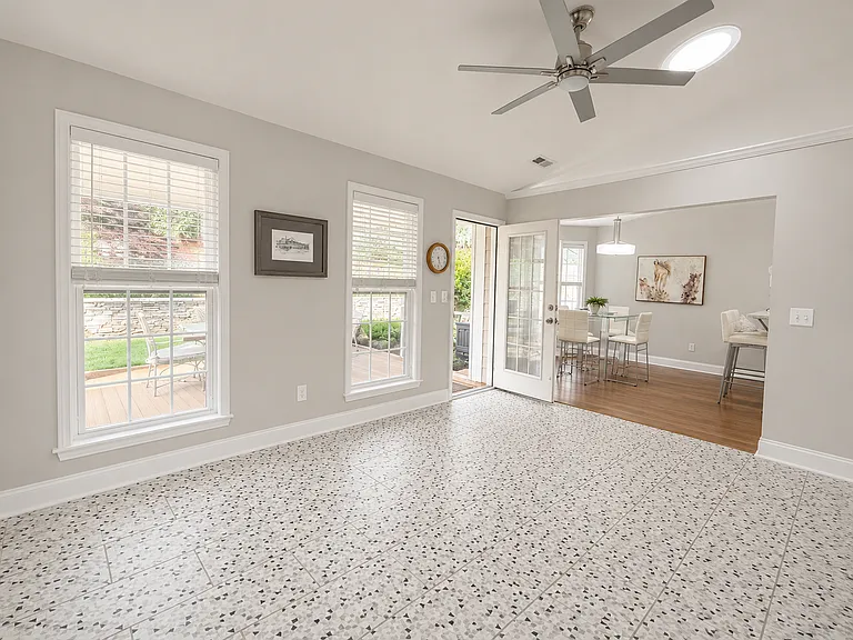 101 Saxon Falls Ct — Photo 25