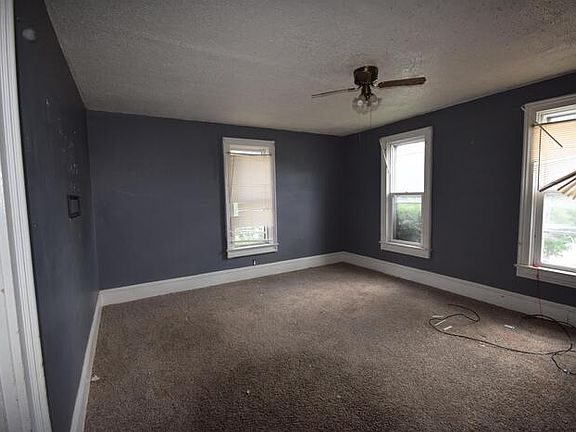 5th image of 502 Otter Ave