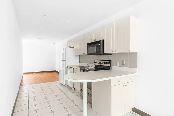 Rented by Maz Group NY | media 14