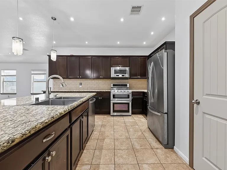 9322 Limestone Ranch Ln — Photo 14