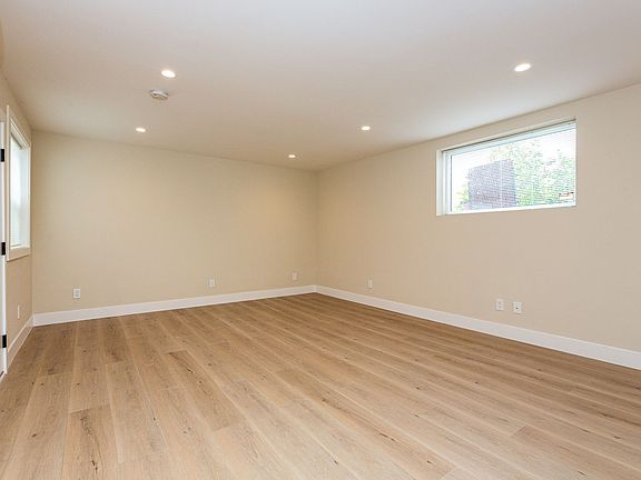4th image of 305 Bocana St #E