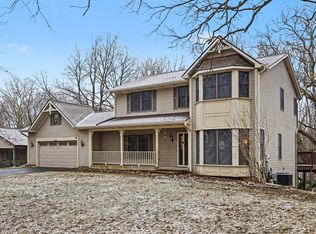 247 Deer Run Dr, Plainwell, MI 49080