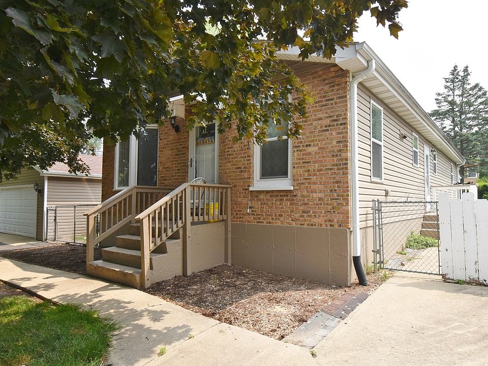 1st image of 1327 N West End Dr