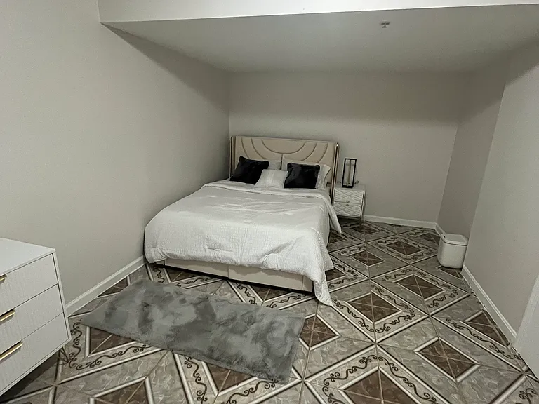 1st bedroom