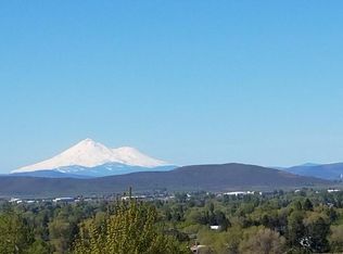 888 Westview Dr, Klamath Falls, OR 97603