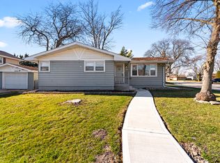 16426 Shirley Ct, South Holland, IL 60473