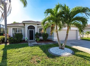 11144 Lakeland Cir, Fort Myers, FL 33913