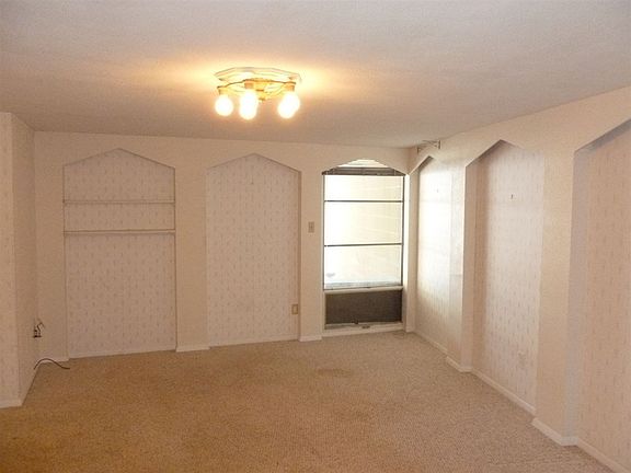 To 1st level multi use room