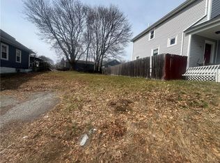 52 Ortoleva Dr, Providence, RI 02909