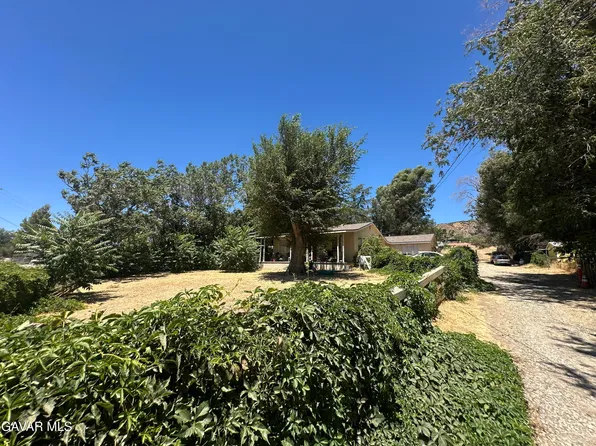 8805 Elizabeth Lake Rd, Leona Valley, CA 93551